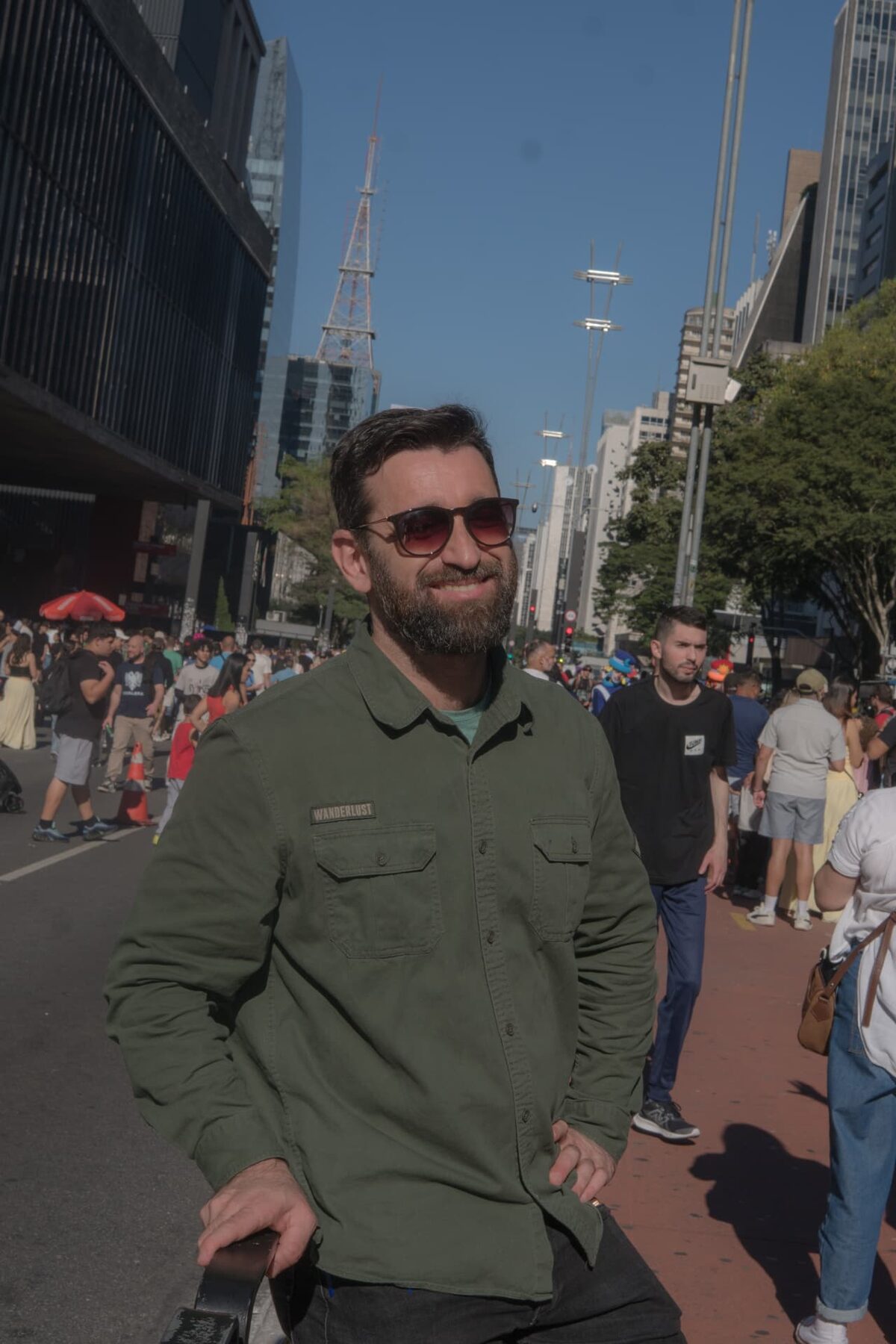 Luciano da Luz durante atividade de rua em São Paulo